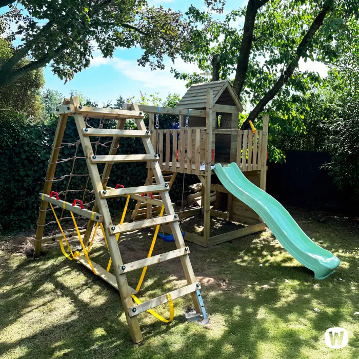Smart Shell climbing frame with slide and swing